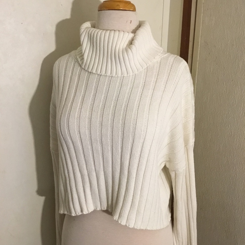 Forever 21 Cropped, oversized turtleneck sweater